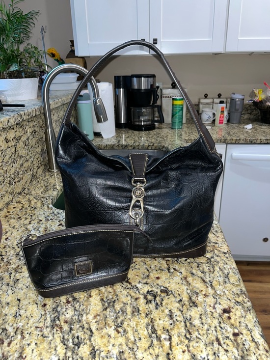 Dooney & Bourke Handbags - EUC Authentic Dooney&Bourke Belvedere Croc Embossed Leather Hobo Handbag & Pouch